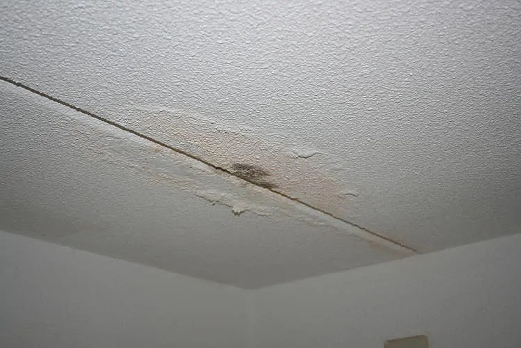 Hoe Herken Je Verborgen Daklekkage